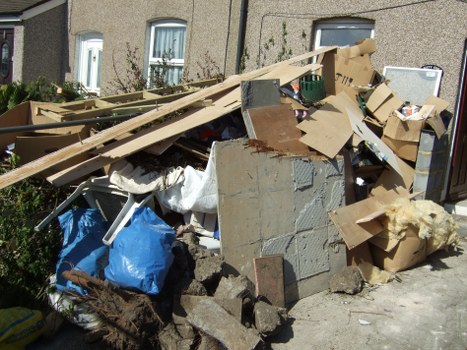 Factors to consider when choosing skip hire services